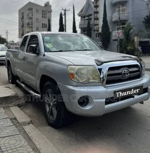 Photo - Toyota Tacoma 2009 Silver