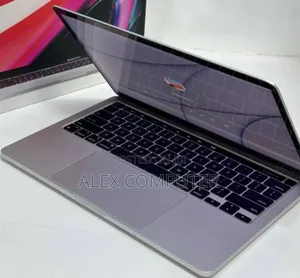 New Laptop Apple MacBook Pro M1 8GB Apple M1 SSD 256GB