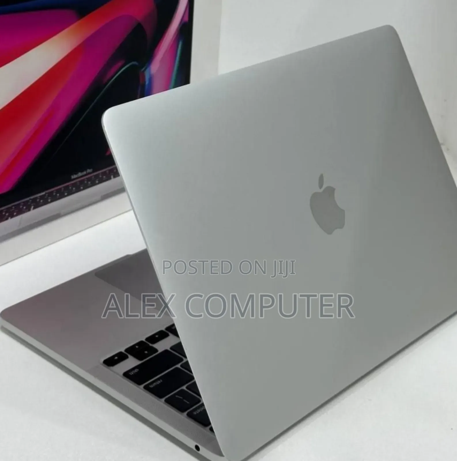 New Laptop Apple MacBook Pro M1 8GB Apple M1 SSD 256GB