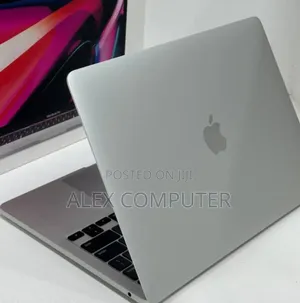 New Laptop Apple MacBook Pro M1 8GB Apple M1 SSD 256GB