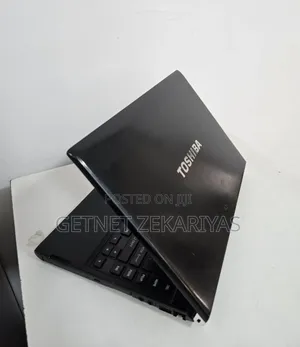 New Laptop Toshiba Satellite C665 4GB Intel Core I5 SSD 500GB