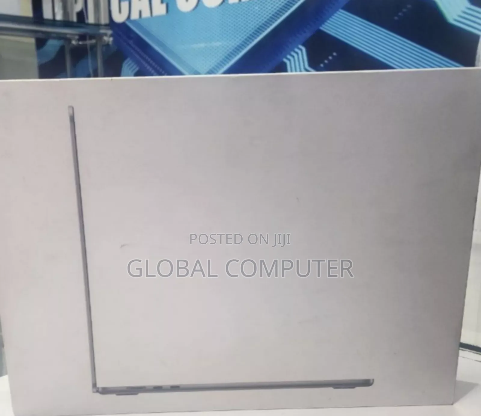 New Laptop Apple MacBook Air 2024 M3 15-Inch 8GB Apple M3 SSD 256GB