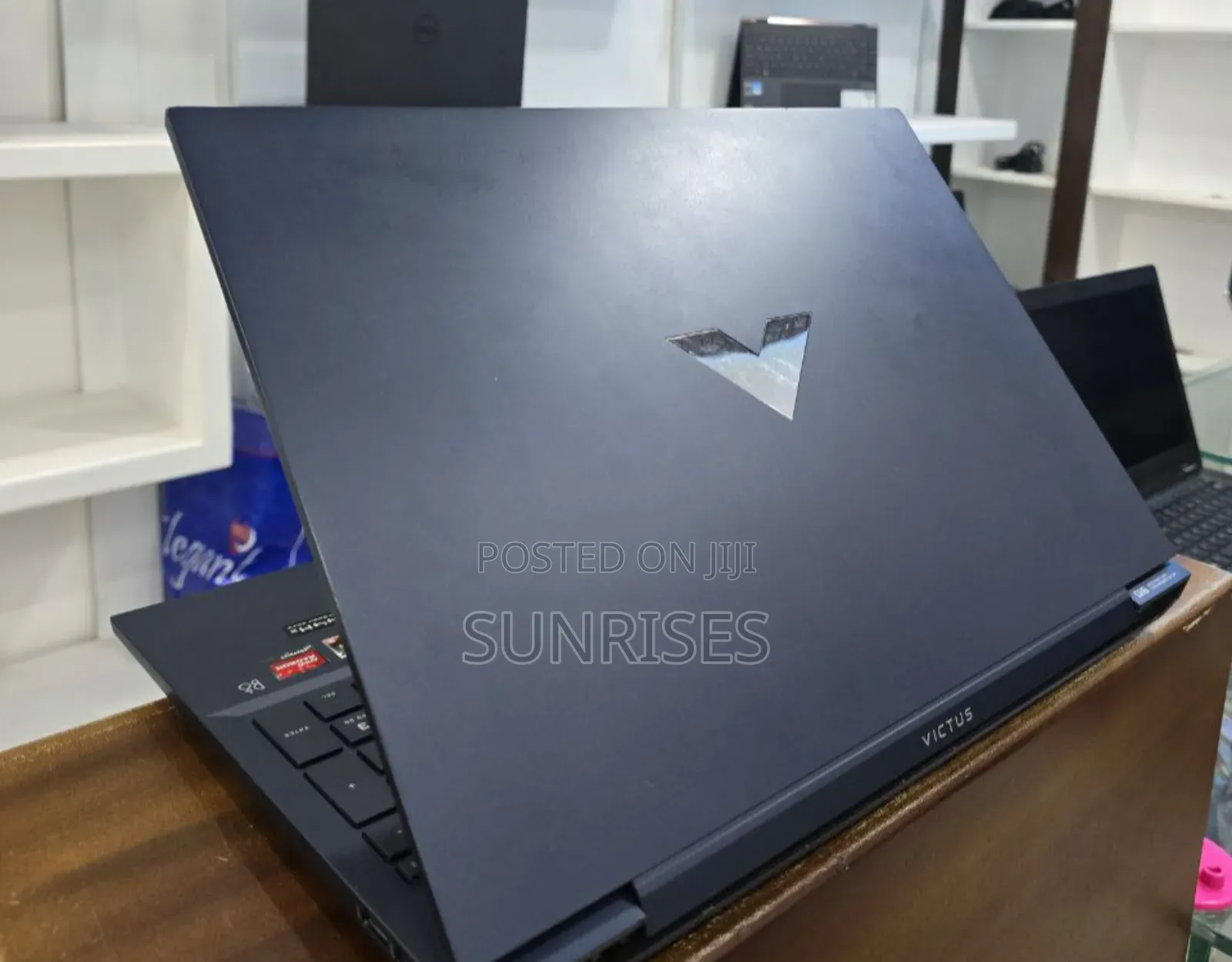 New Laptop HP Victus 16 16GB AMD Ryzen 5 SSD 512GB