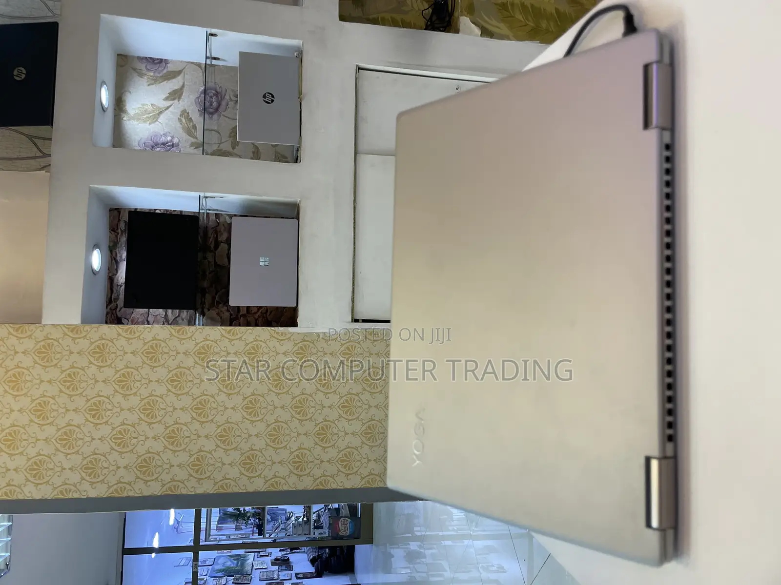 New Laptop Lenovo Yoga 710 8GB Intel Core I5 SSD 512GB