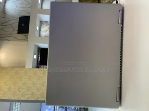 New Laptop Lenovo Yoga 710 8GB Intel Core I5 SSD 512GB