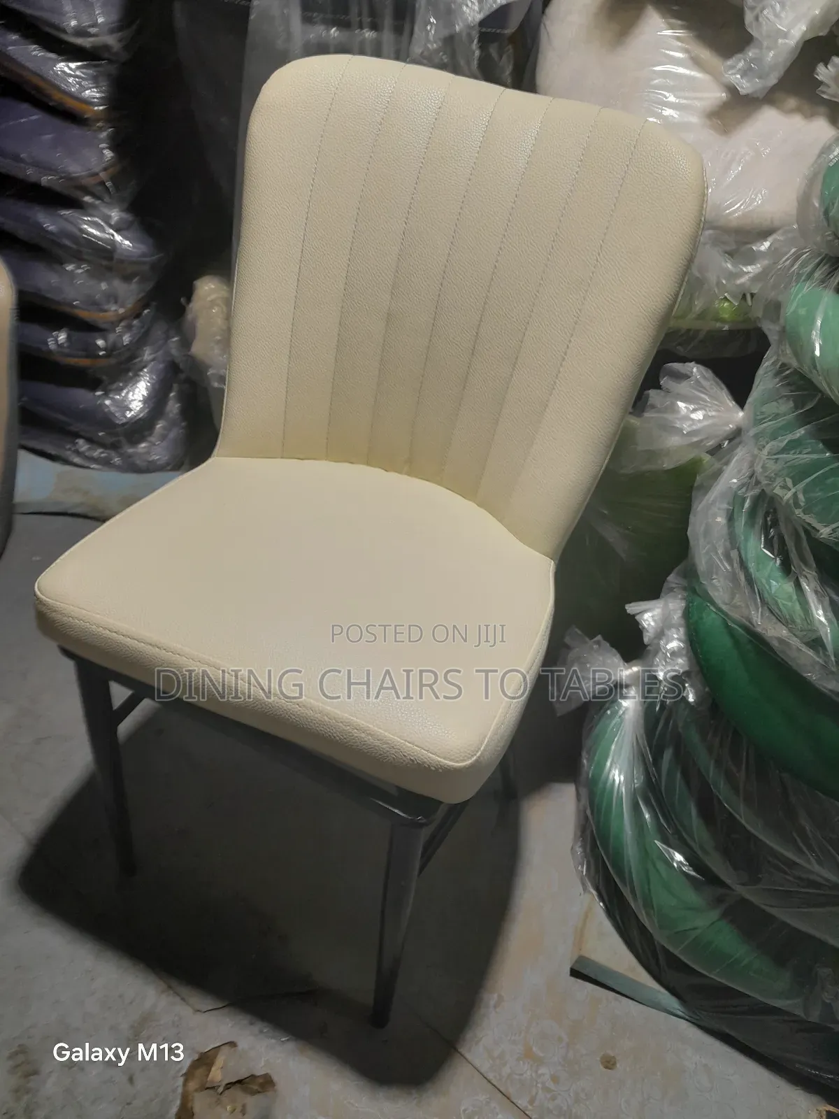 Dining Café Restaurant HOTEL Chairs to Tables