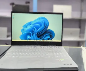 New Laptop HP Victus 16 16GB AMD Ryzen 7 SSD 512GB