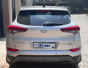 Hyundai Tucson 2017 Silver