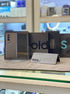 New Samsung Galaxy Z Fold4 256 GB