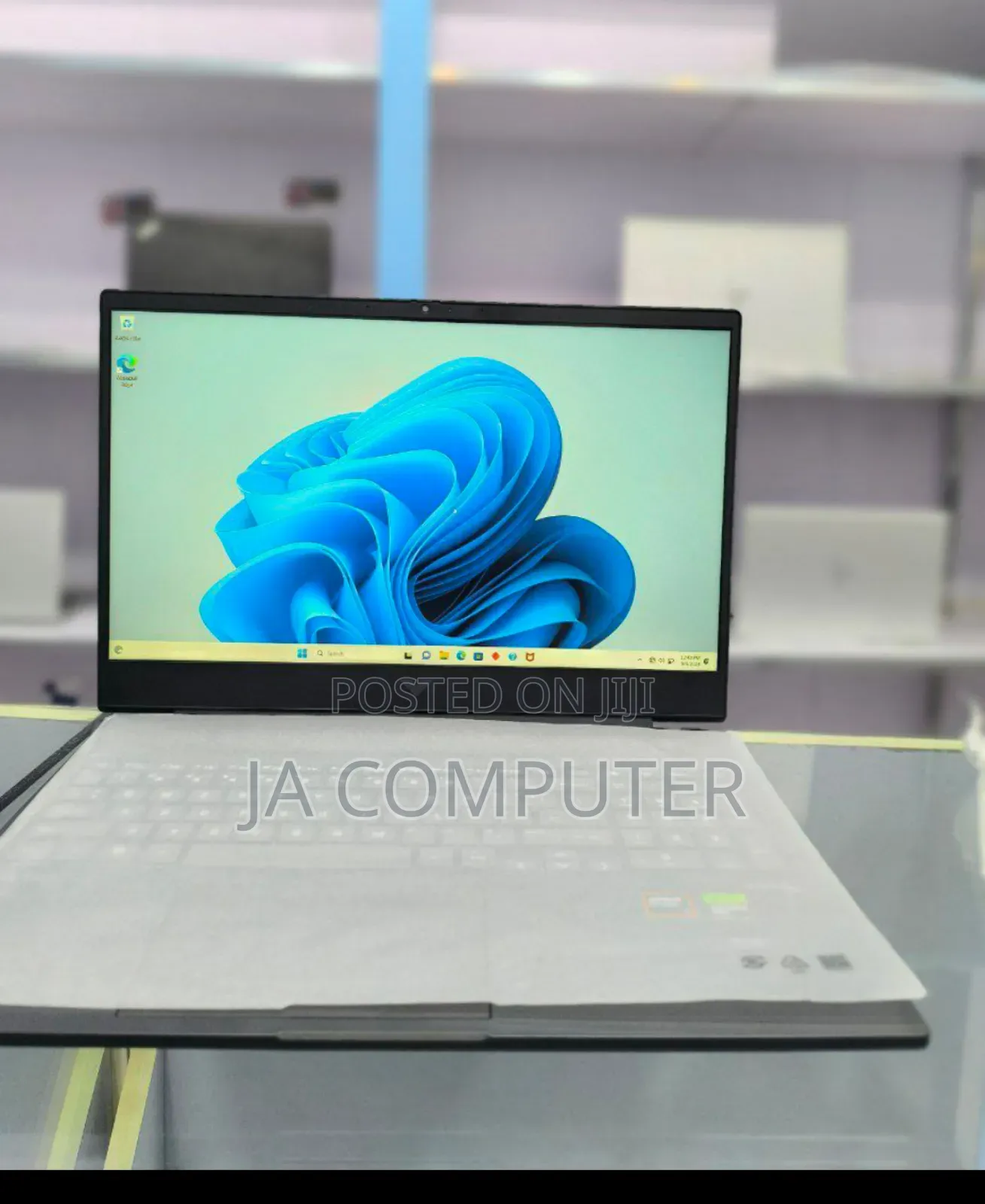 New Laptop HP Victus 16 16GB AMD Ryzen 7 SSD 512GB