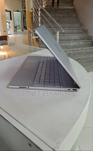New Laptop HP Stream Notebook 8GB Intel Core I5 SSD 512GB