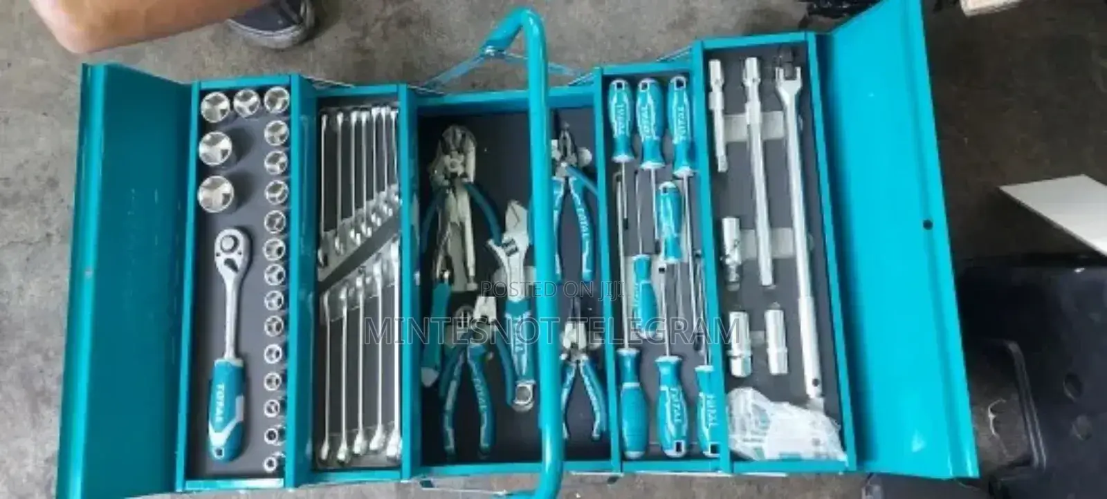 TOTAL 59pcs Tool Box Total THTCS12591 59pcs Hand Tools Set