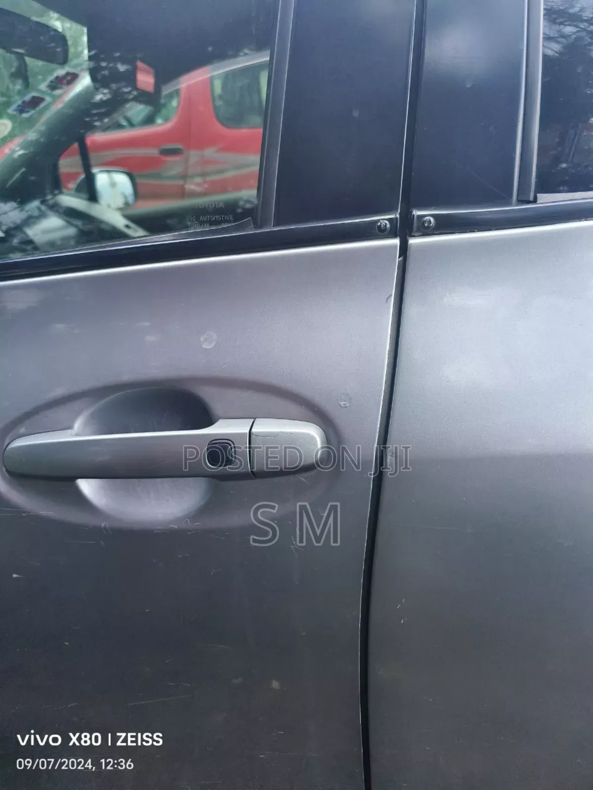 Toyota Yaris Base Sedan 4dr 2010 Silver