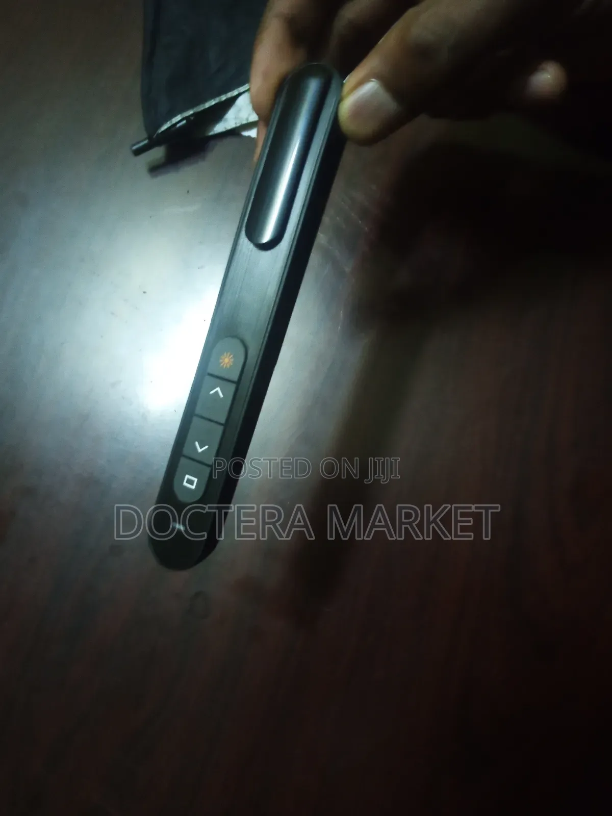 Pointer/Presentation Displayers