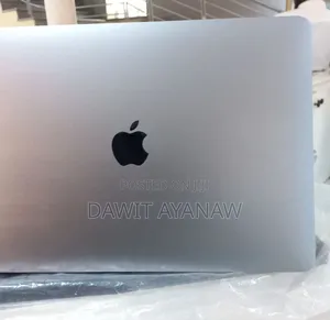 Photo - New Laptop Apple MacBook Pro 2018 8GB Intel Core I5 SSD 512GB