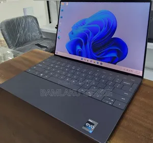 New Laptop Dell XPS 13 32GB Intel Core I7 SSD 1T