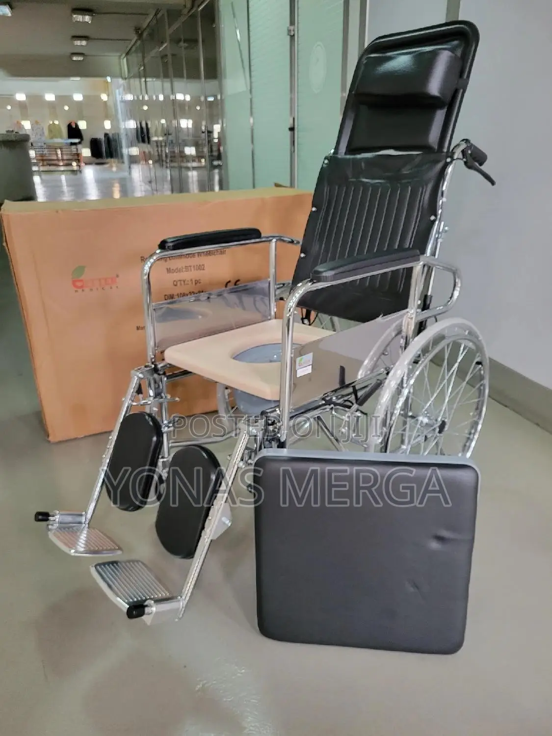 Foldable,Commode Wheelchair W/ Toilet Bowl W/Removable Cover