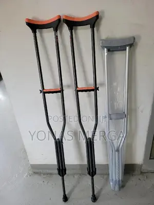 Photo - Underarm Crutch Axillary -Length 114-136 Walking Stick