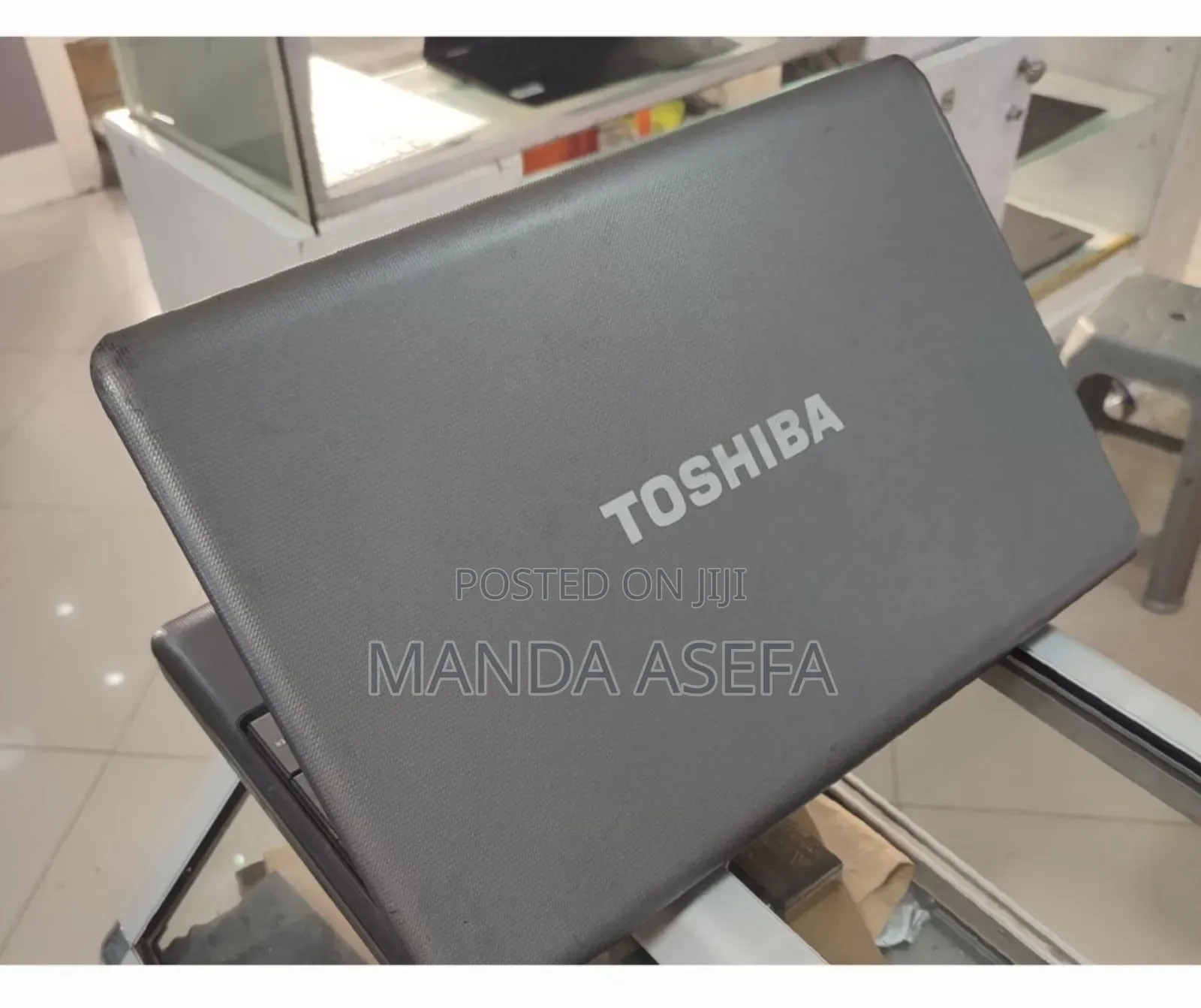 Laptop Toshiba 4GB Intel Core I3 HDD 500GB