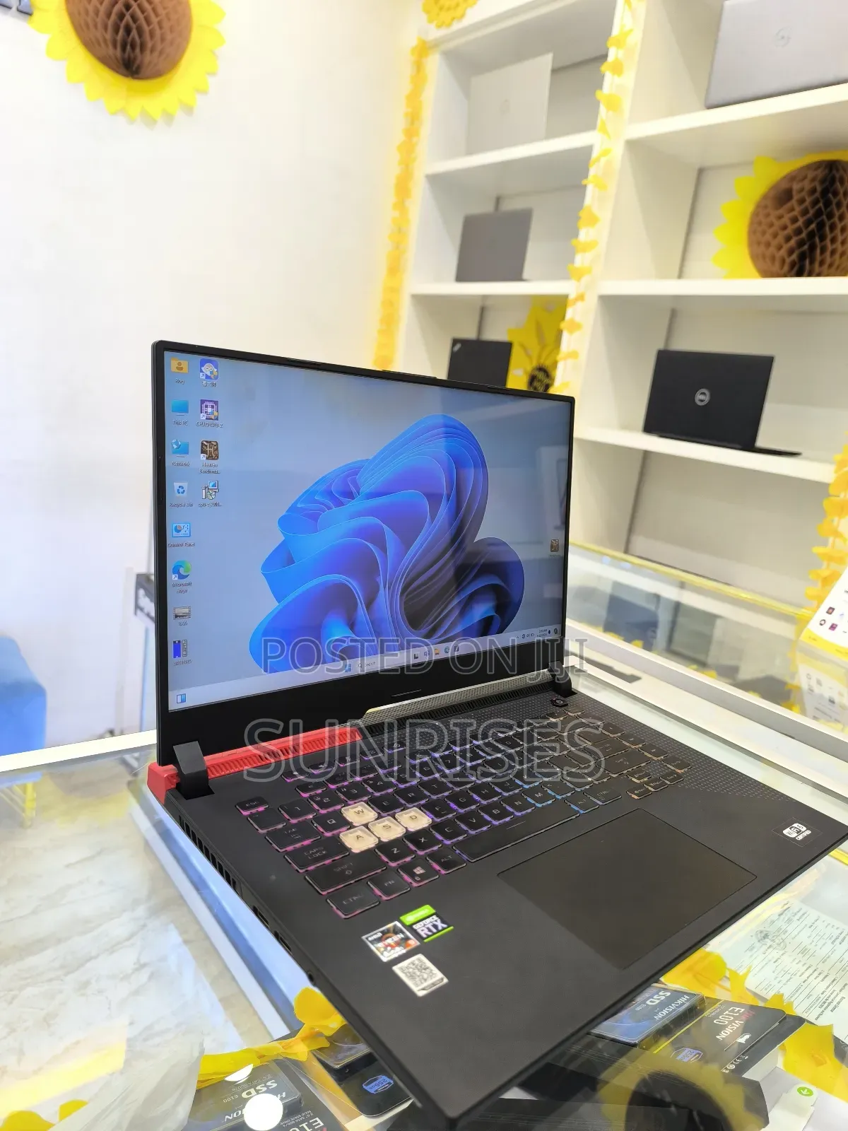 New Laptop Asus ROG Strix G15 18GB AMD Ryzen 9 SSD 512GB