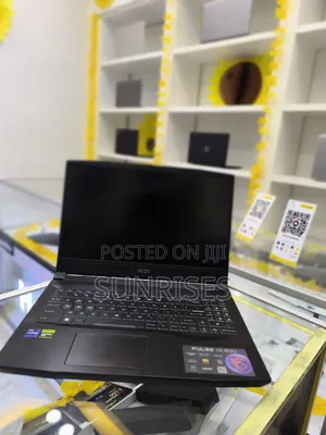 New Laptop MSI Pulse GL66 16GB Intel Core I9 SSD 1T
