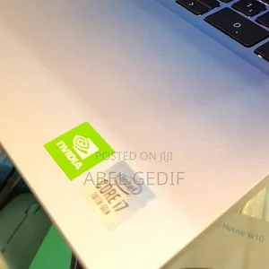 New Laptop Dell Precision 15 3520 16GB Intel Core I7 SSD 512GB