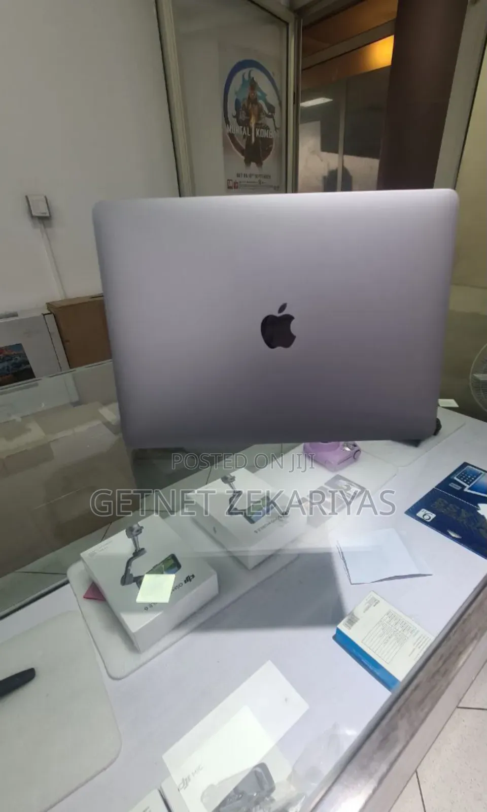 New Laptop Apple MacBook Pro 2021 M1 16GB Apple M1 Pro SSD 512GB