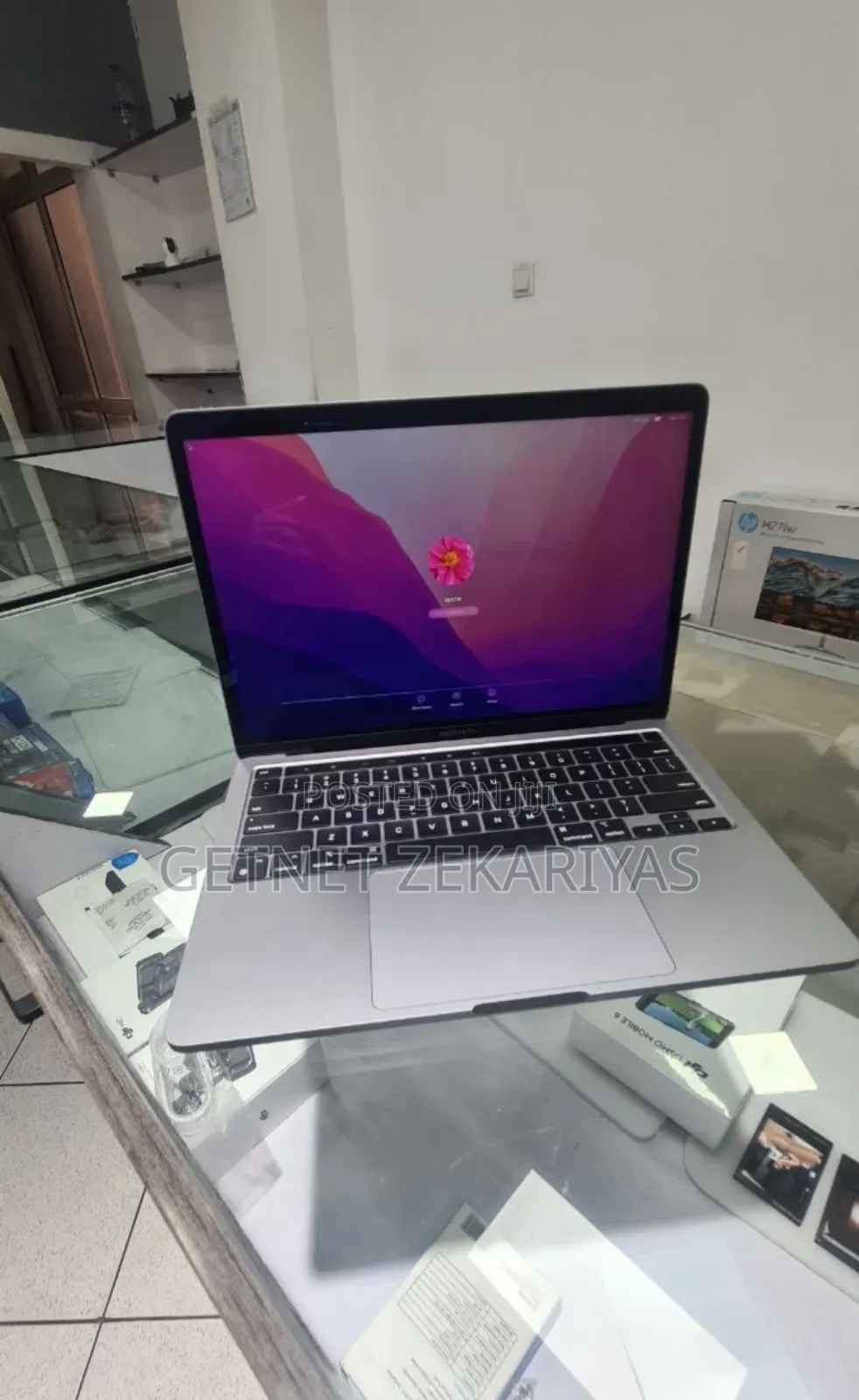 New Laptop Apple MacBook Pro 2021 M1 16GB Apple M1 Pro SSD 512GB