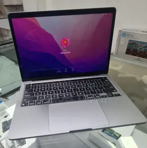 New Laptop Apple MacBook Pro 2020 M1 16GB Apple M1 Pro SSD 512GB