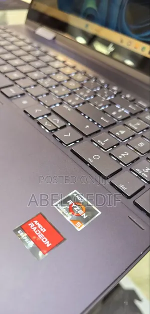 New Laptop HP Envy X360 8GB AMD Ryzen 5 SSD 512GB