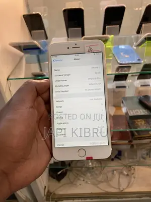Photo - Apple iPhone 6 Plus 64 GB Gold