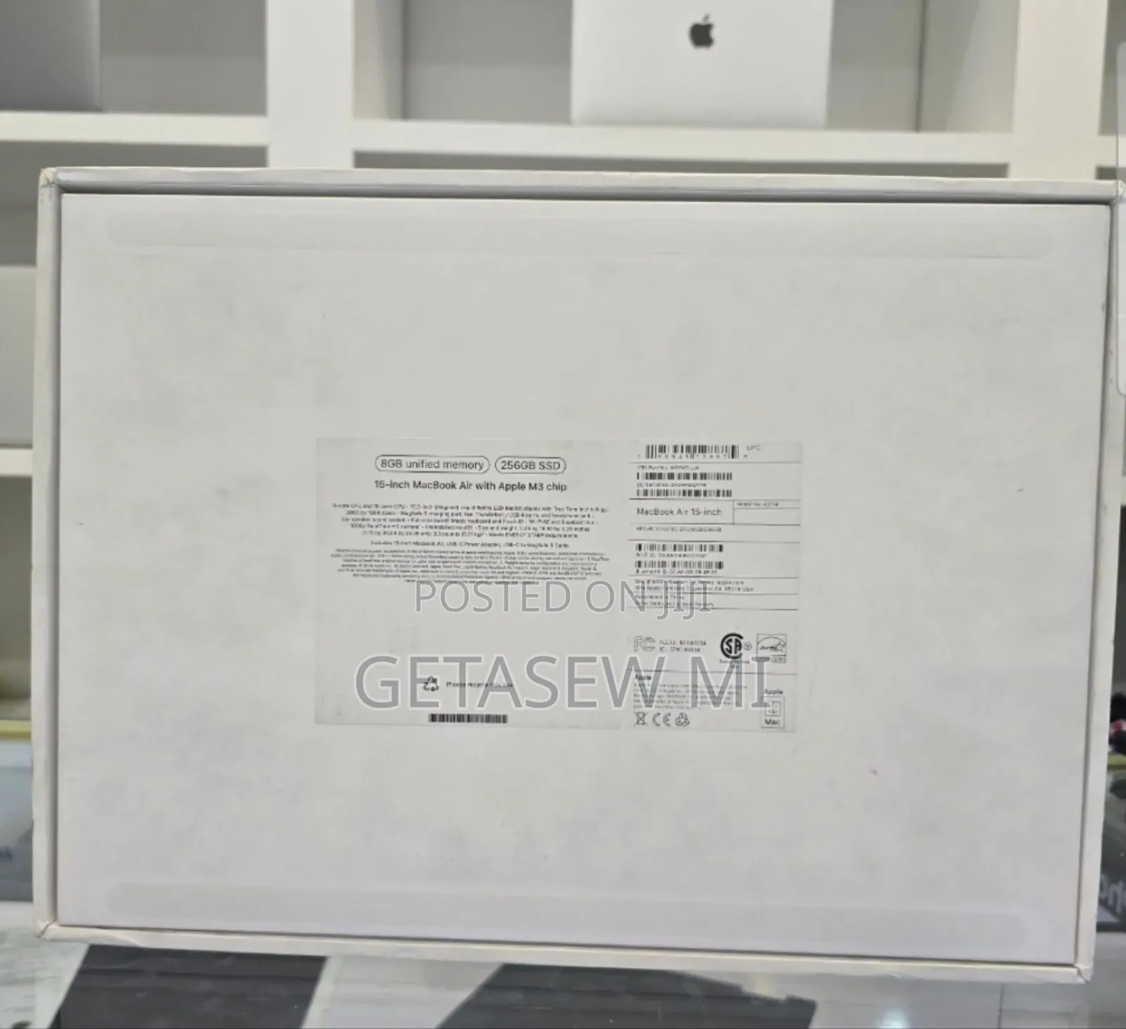 New Apple MacBook Air 2024 M3 13-Inch 8GB Apple M3 Pro SSD 256GB