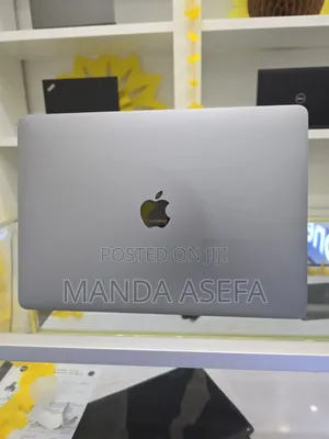 New Laptop Apple MacBook Pro M1 8GB Apple M1 SSD 256GB