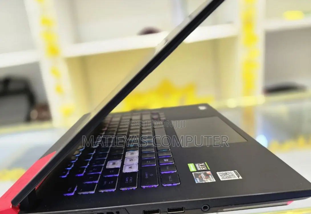 New Laptop Asus ROG Strix G15 16GB AMD SSD 512GB