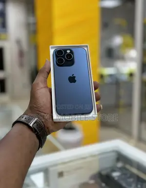 Photo - New Apple iPhone 15 Pro 256 GB Blue