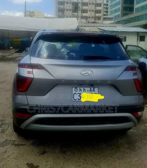 Hyundai Creta 2022 Silver