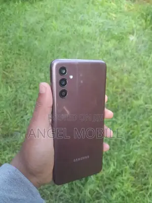 Samsung Galaxy M13 64 GB Rose Gold