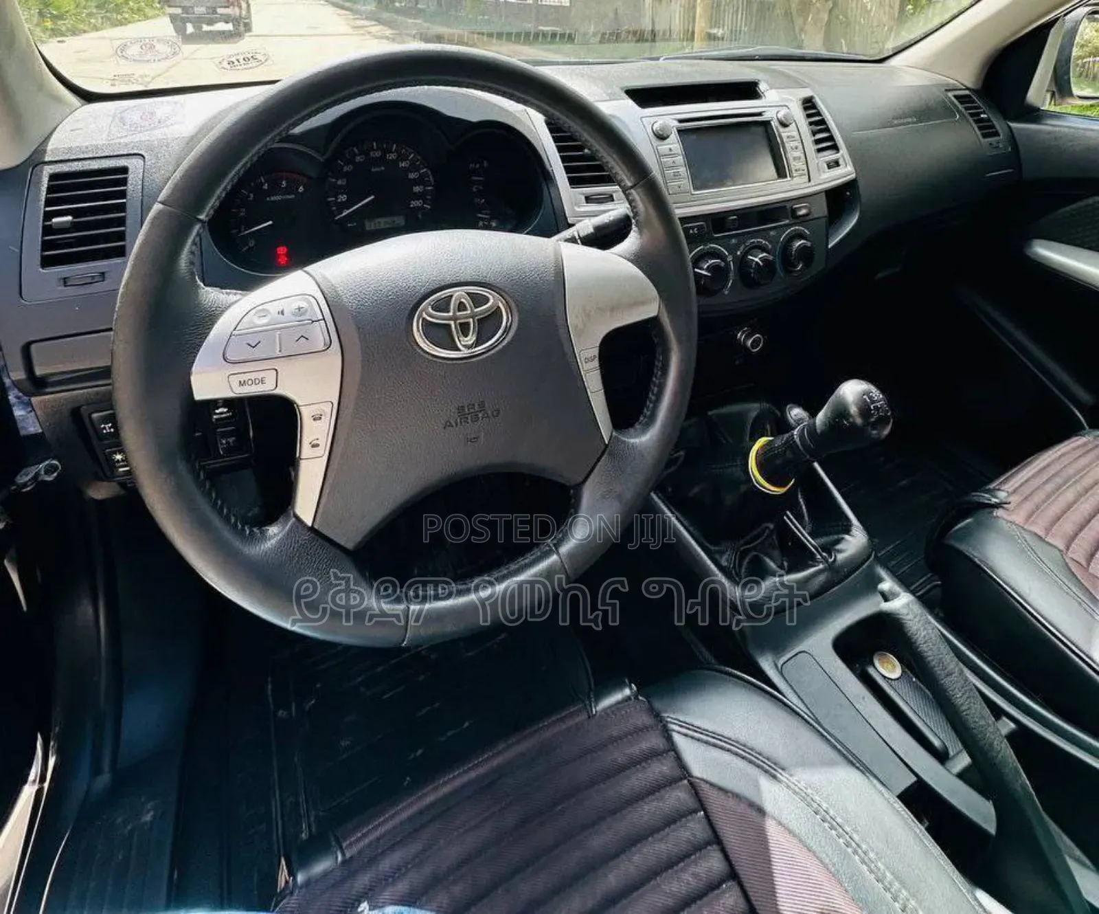 Toyota Hilux 2014 Black