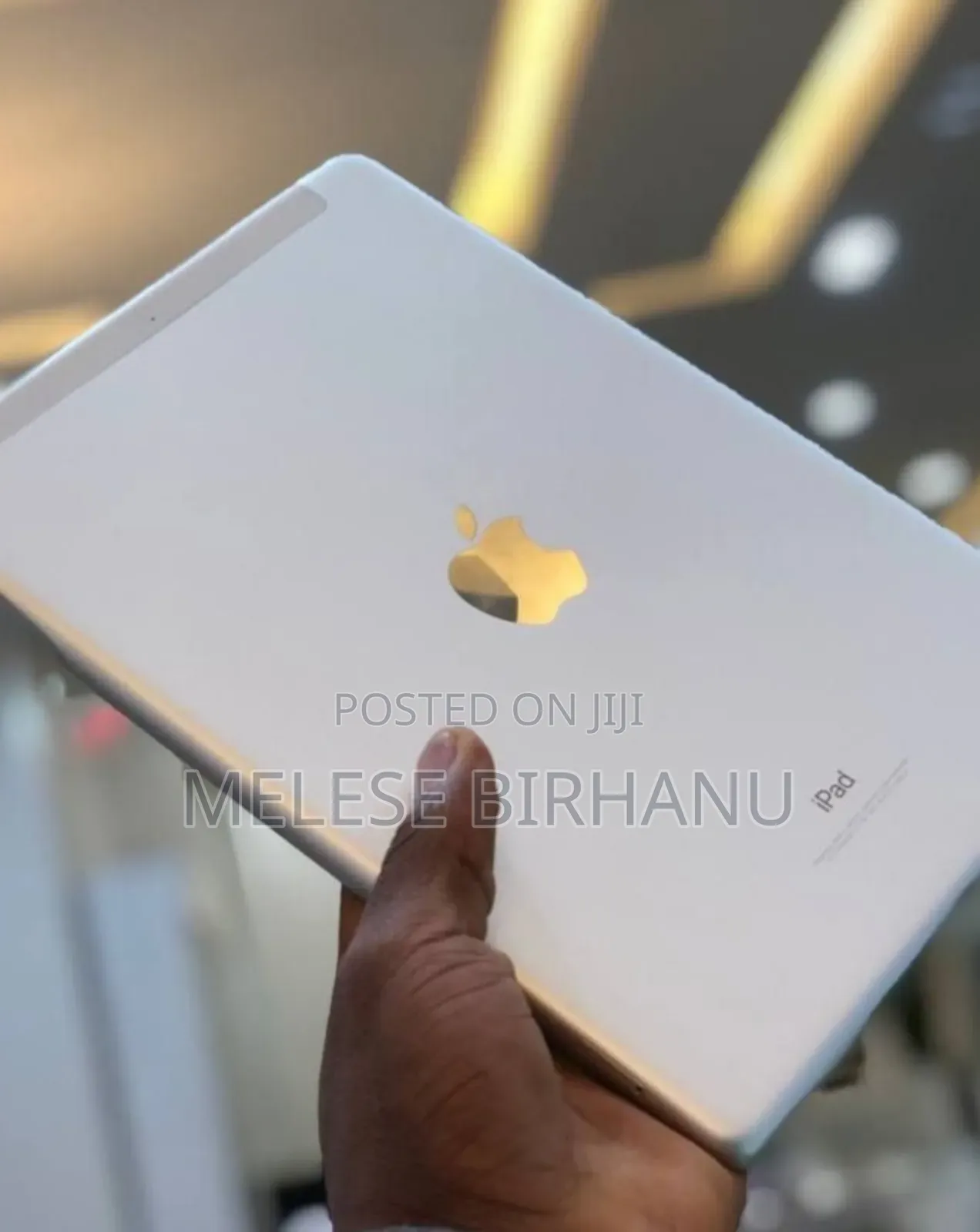 New Apple iPad 5 (2022) 32 GB Silver