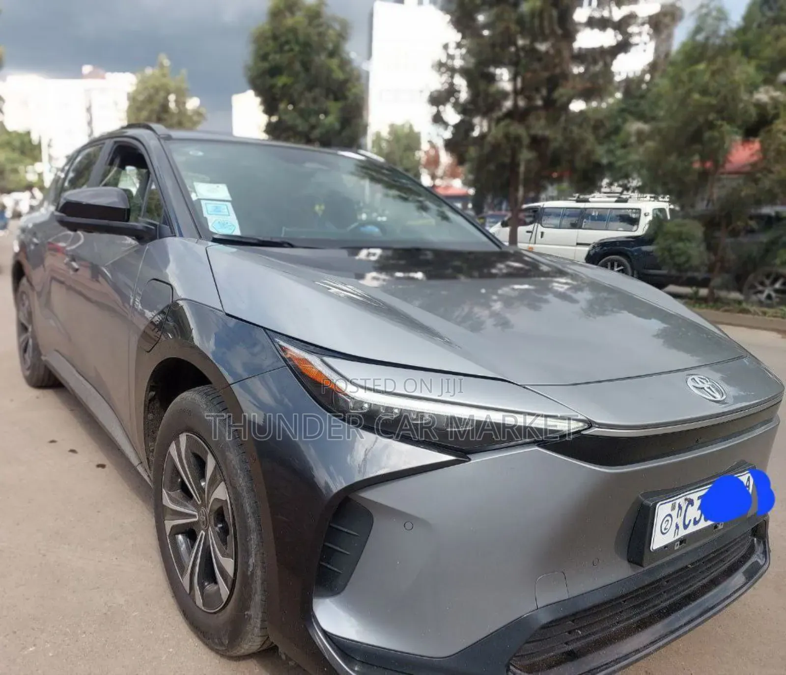 Toyota bZ4X 2023 Silver