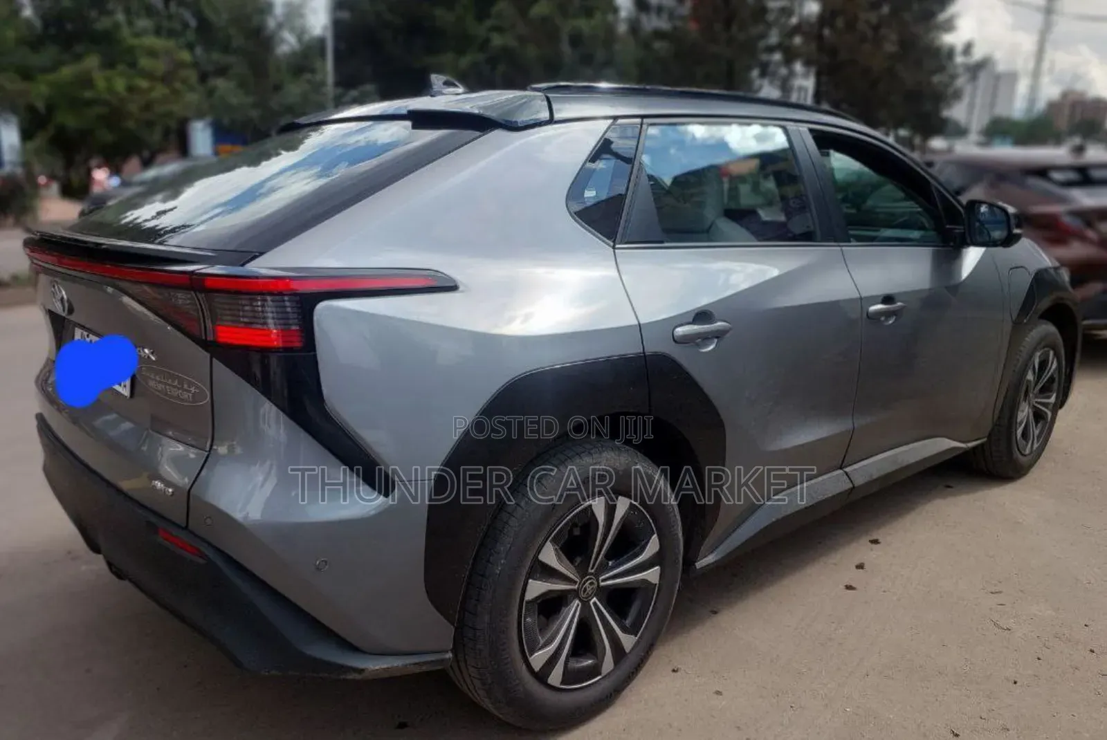 Toyota bZ4X 2023 Silver