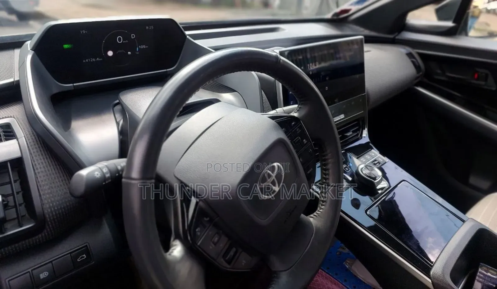 Toyota bZ4X 2023 Silver