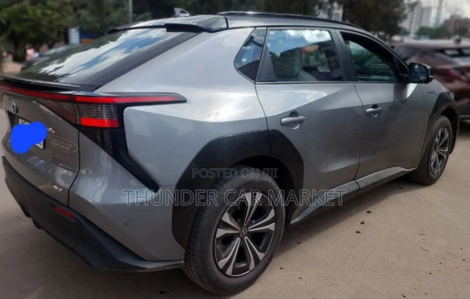 Toyota bZ4X 2023 Silver