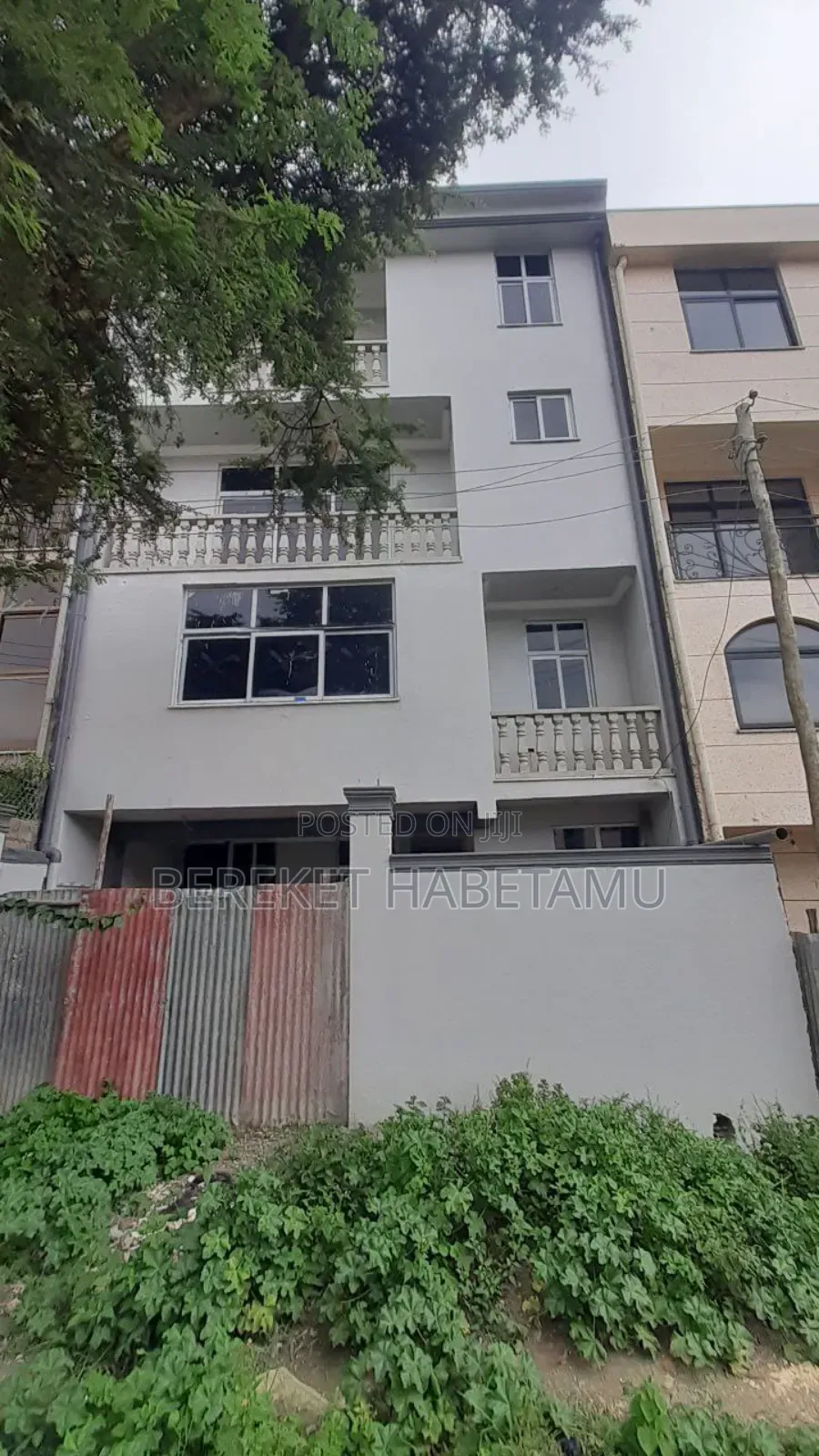 5bdrm House in አዲስ አበባ, Nifas Silk-Lafto for sale