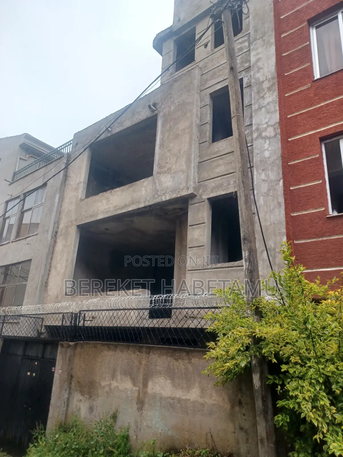 5bdrm Farm House in አዲስ አበባ, Nifas Silk-Lafto for sale