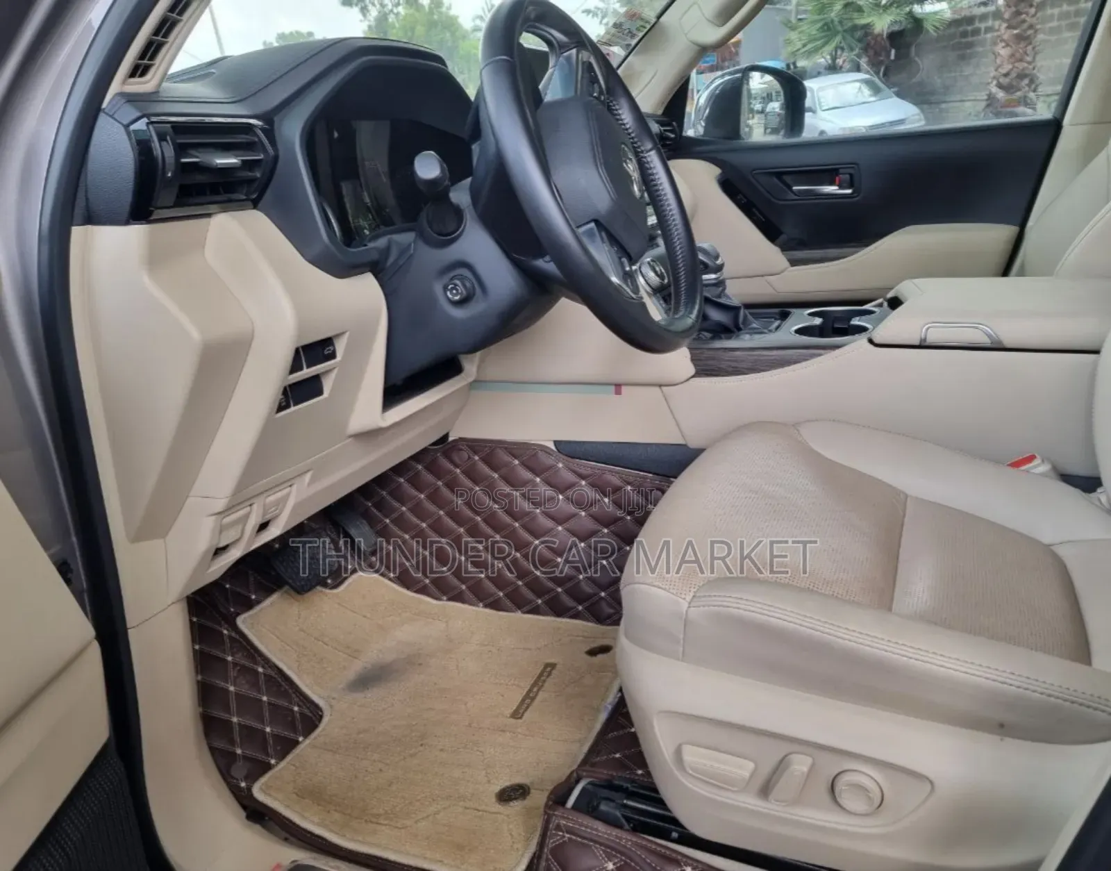 Toyota Land Cruiser 2023 Silver