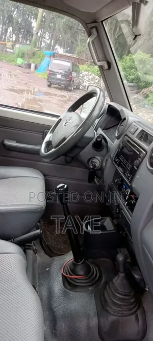 Toyota Land Cruiser 2016 White