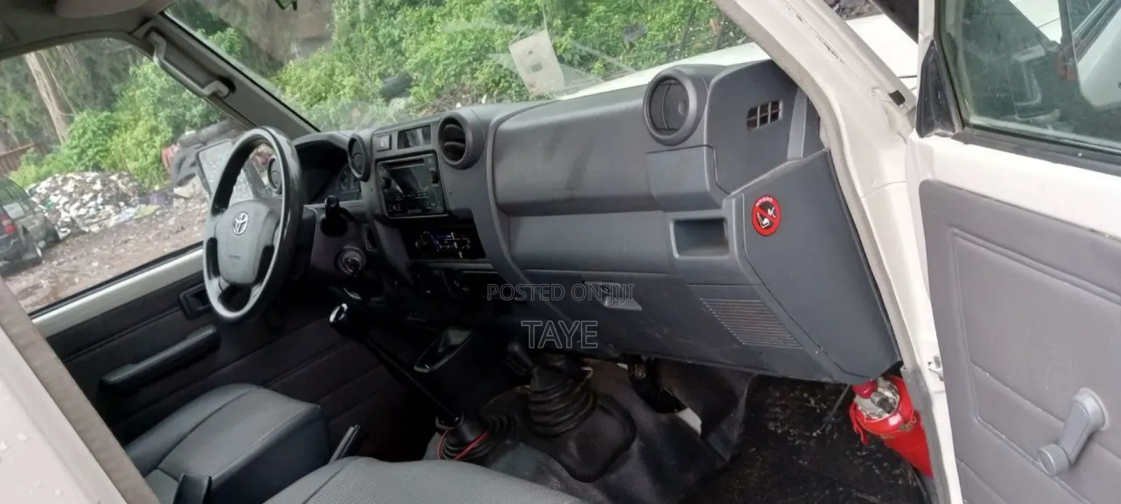 Toyota Land Cruiser 2016 White