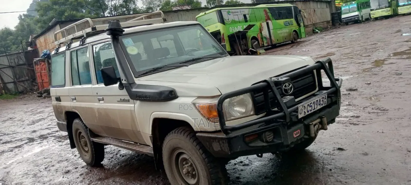 Toyota Land Cruiser 2016 White