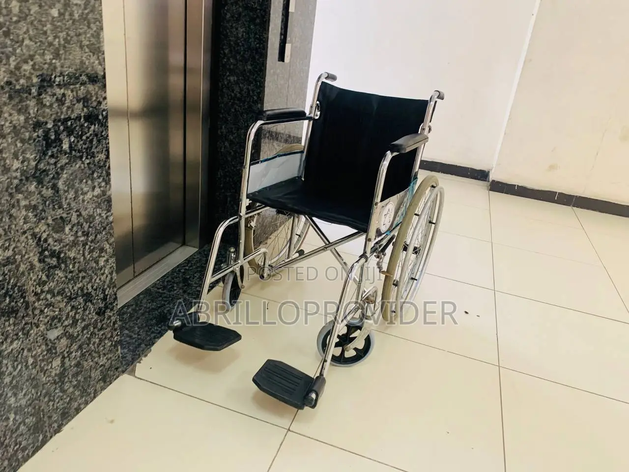 Middle-Aged and Elderly, Wheelchair Lightweight.Swing Away